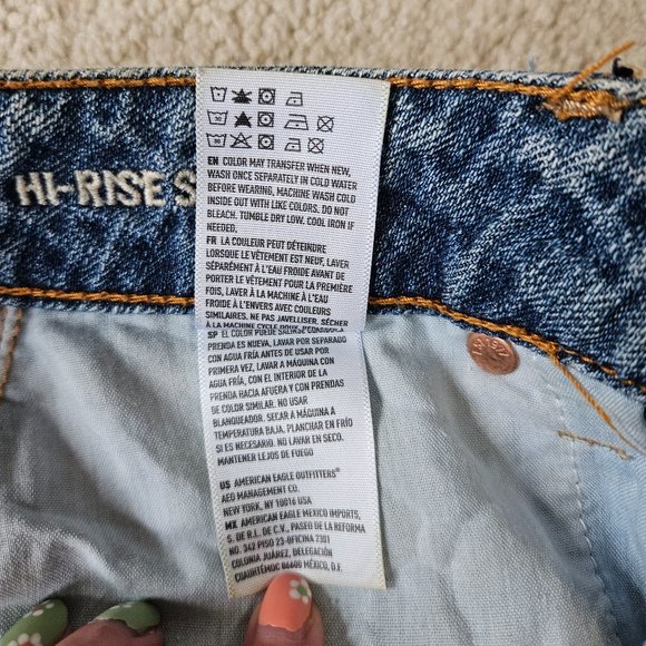 American Eagle Hi-Rise Shorty With Visible Mending - Picture 9 of 9